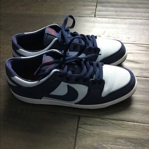 Nike low dunks